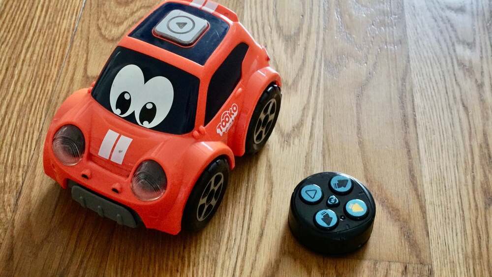 Silverlit TOOKO Follow Me Crossroad Remote Control Car - Orange